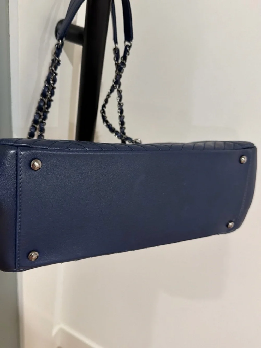 CHANEL Navy Quilted Chevron Chain Shoulder Bag